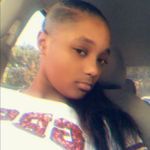 Meet your Posher, Johntavia